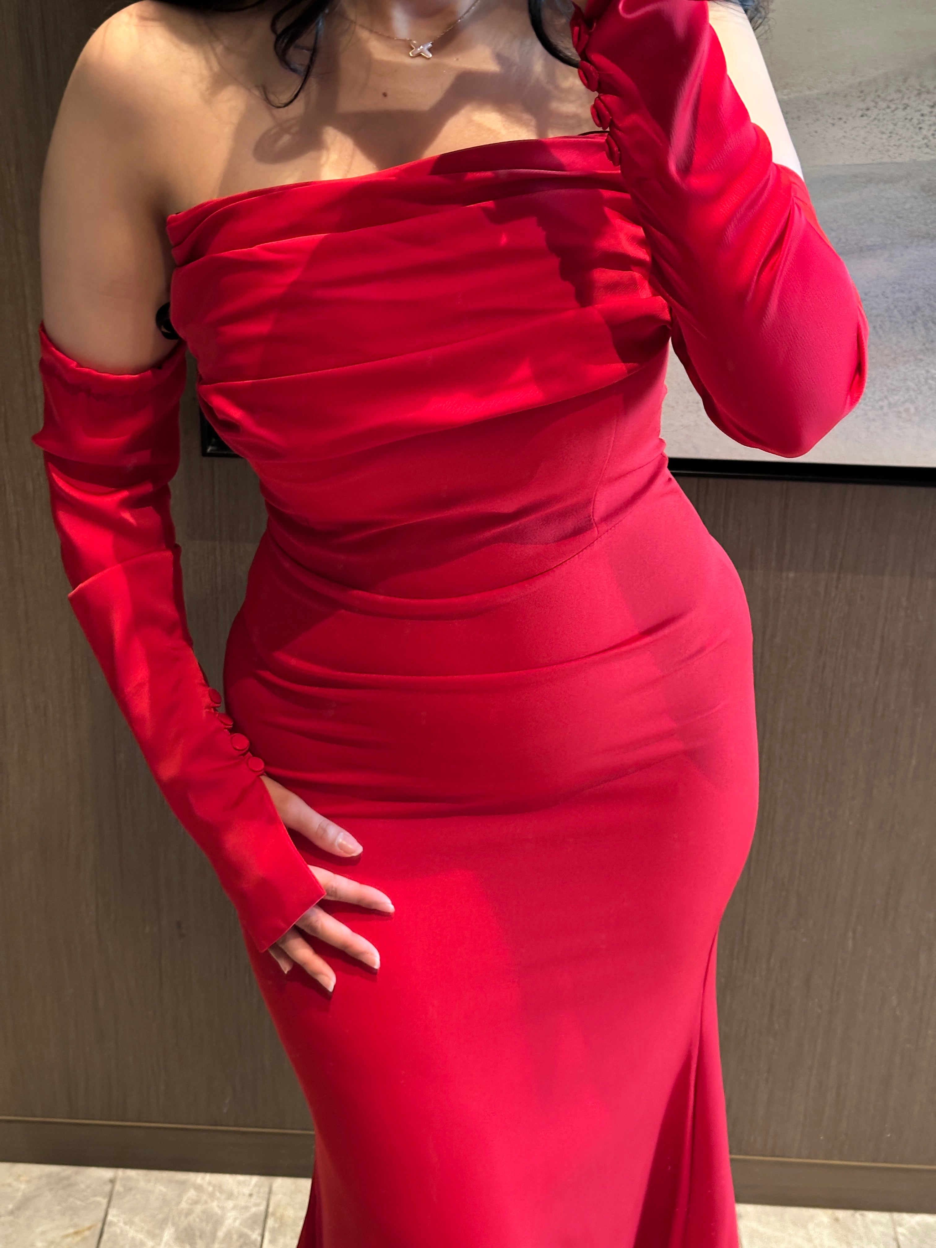 The Scarlet gown - Red